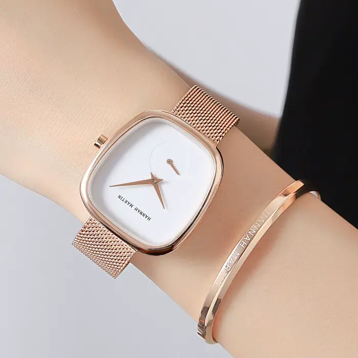 Montre pour femme HANNAH MARTIN de haute qualité