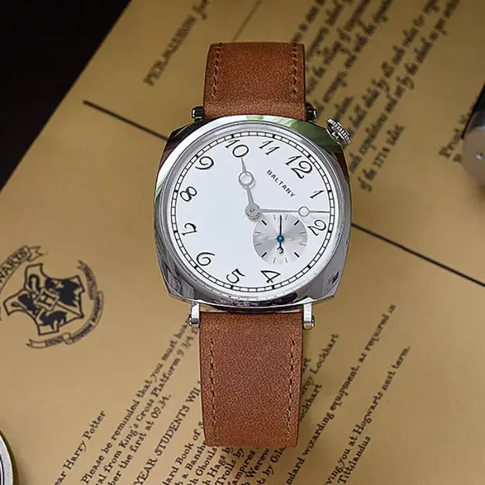 Baltany Quartz 1921 montres homme S4072 montres-bracelets à rappel abordables saphir cristal
