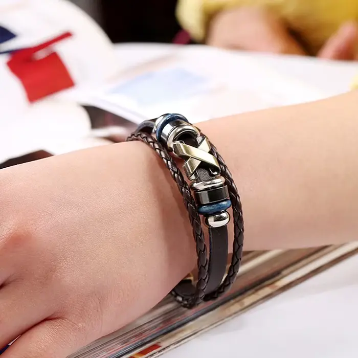Bracelet en cuir tendance avec perles