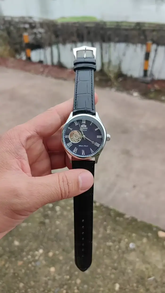 Montre squelette mécanique DFDG avec toutes les fonctions