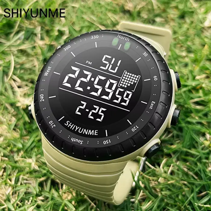 Montre sport étanche 50m avec affichage LED lumineux, chronographe, calendrier complet et alarme pour homme occasions spéciales