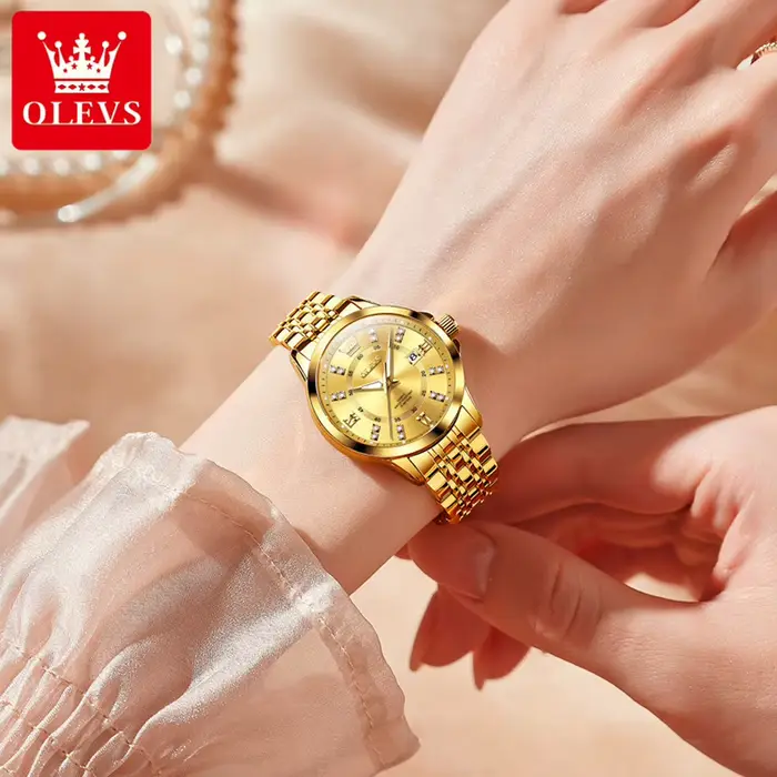 Montre élégante OLEVS en acier inoxydable avec bracelet lumineux et résistant aux chocs pour femmes occasions spéciales quartz fashionable casual resistant to water
