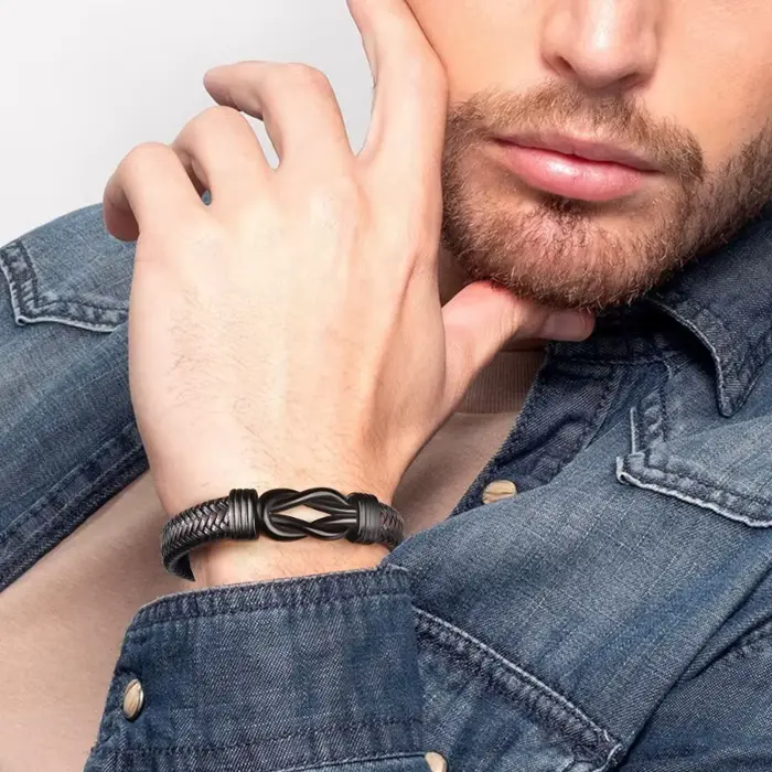 Bracelet à nœud en cuir tressé marron pour hommes