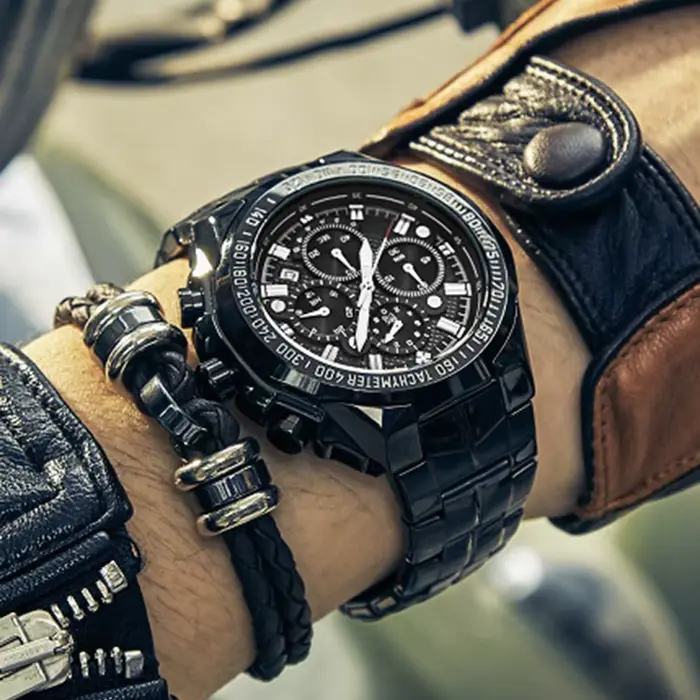 Montre-bracelet de sport à quartz en acier inoxydable étanche pour hommes