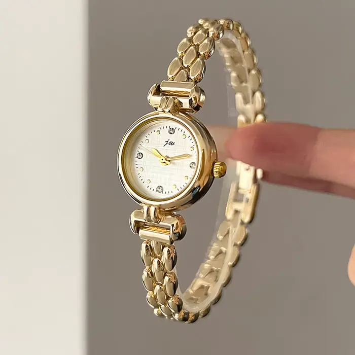 Montre pour femme, simple