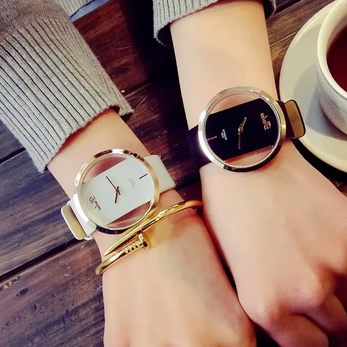 Montre en cuir squelette bracelet quartz décontractée pour femme occasions spéciales or jaune ceramique simulee analogique-digital resistant a l'eau