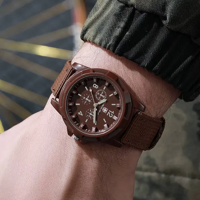Montre militaire pour hommes