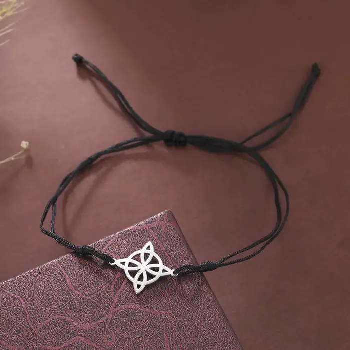 LIKGREAT Bracelet en corde de cire avec nœud de sorcière, pendentif à breloque en acier inoxydable a