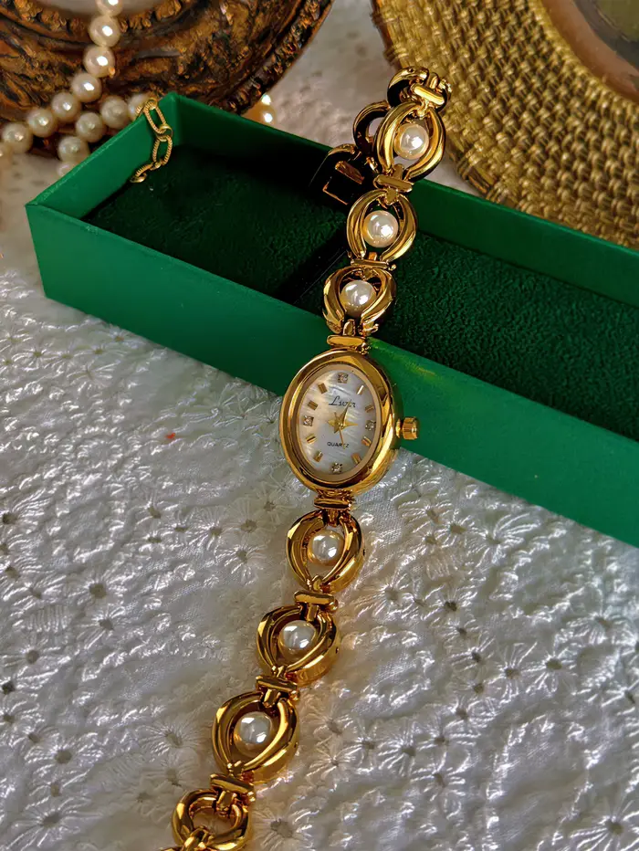 1 montre de luxe haut de gamme pour femme