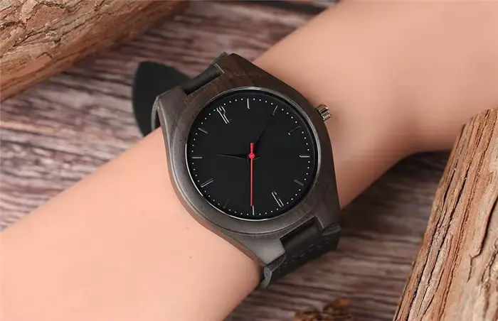 Montre quartz de luxe en bois de bambou pour hommes et femmes