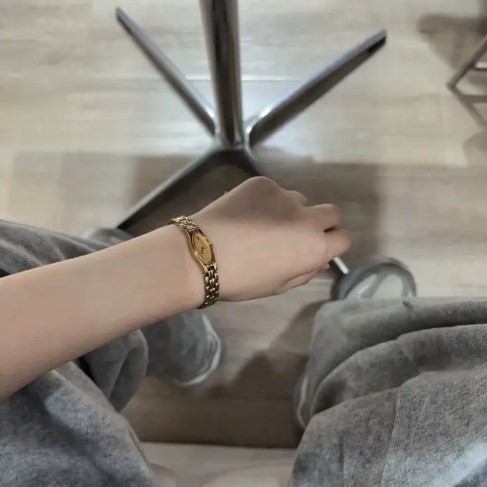 Montre plaquée or pour femmes