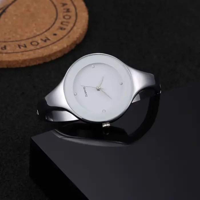 Montre-Bracelet en cristal de luxe femmes montres Simple mode