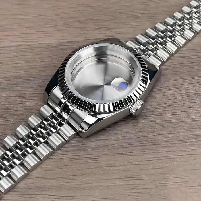 Boîtier de montre NH35 à lunette cannelée 36mm/39mm