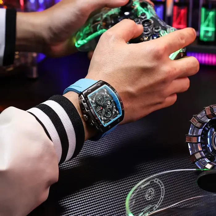 CURREN Tonneau cadran montre de Sport pour hommes mode montre-bracelet à Quartz étanche avec Date automatique bracelet en Silicone jaune lumineux