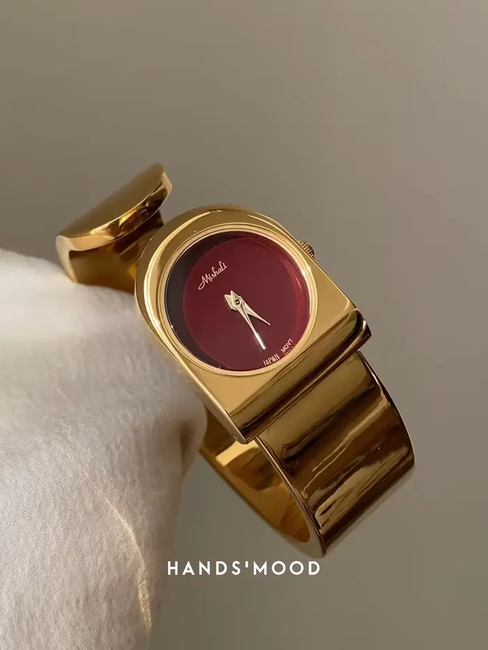 Montre de créateur de niche : Or