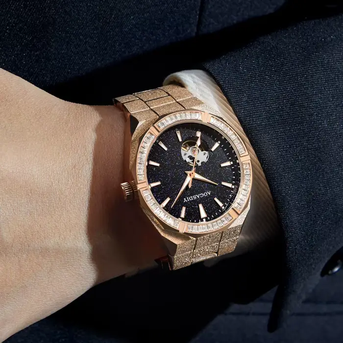Montre mécanique automatique squelette de luxe pour hommes