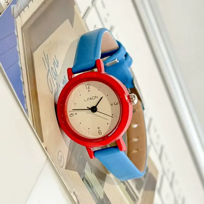 Montre pour femme, exquise