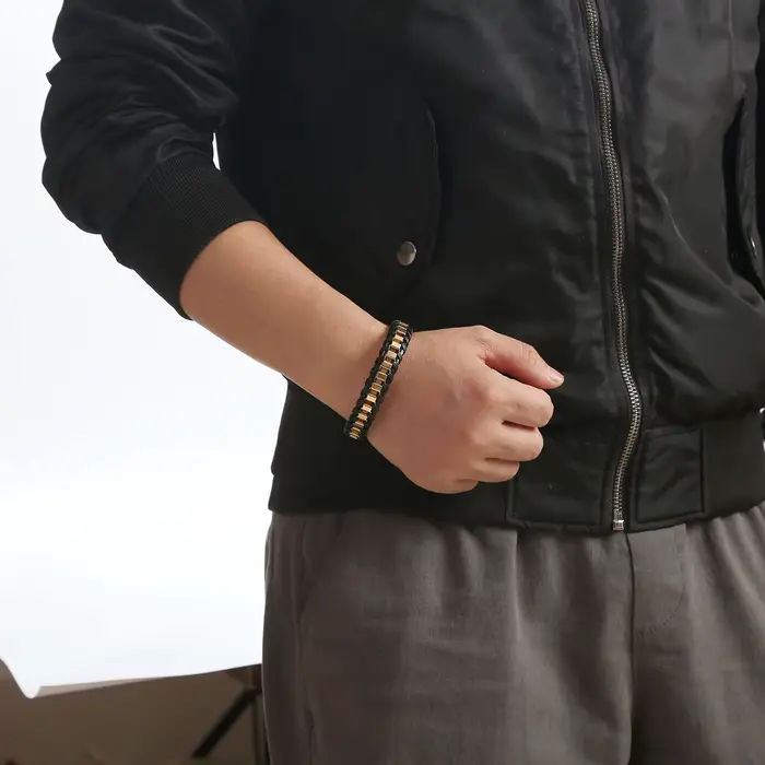 Bracelets classiques en cuir et acier inoxydable tissés à la main pour hommes