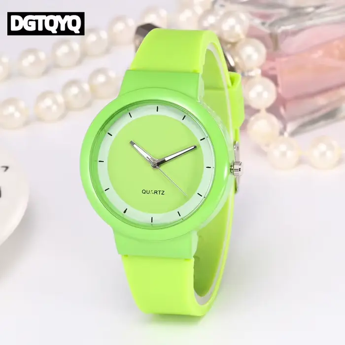 Montres blanches pour femmes