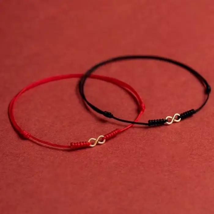 Bracelet en Corde Rouge Tressée à la Main en Alliage