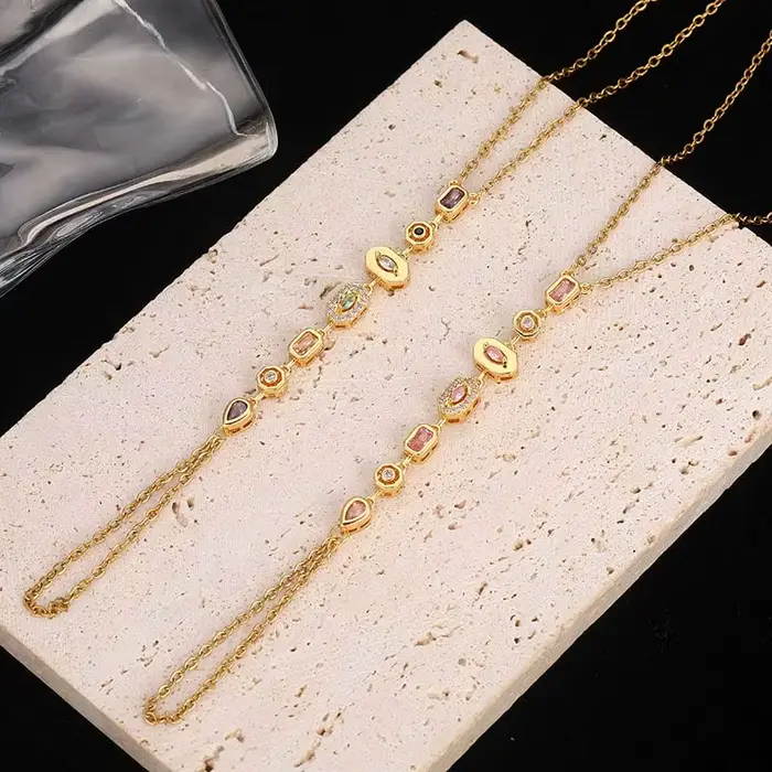 Bracelet chaîne à main en cristal coloré en acier inoxydable pour femmes