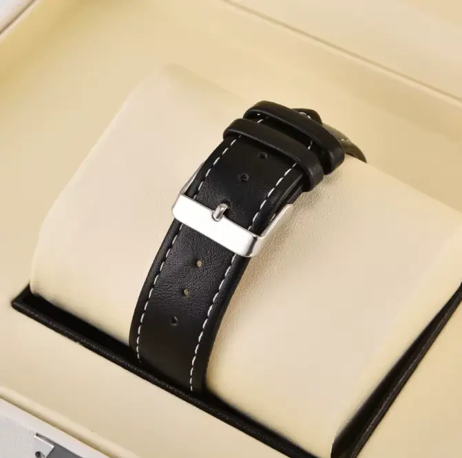 Nouvelles montres pour hommes d'affaires à la mode