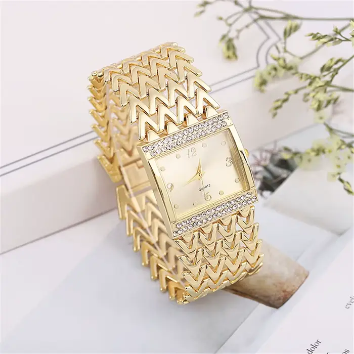 Montre bracelet de luxe en or pour dames
