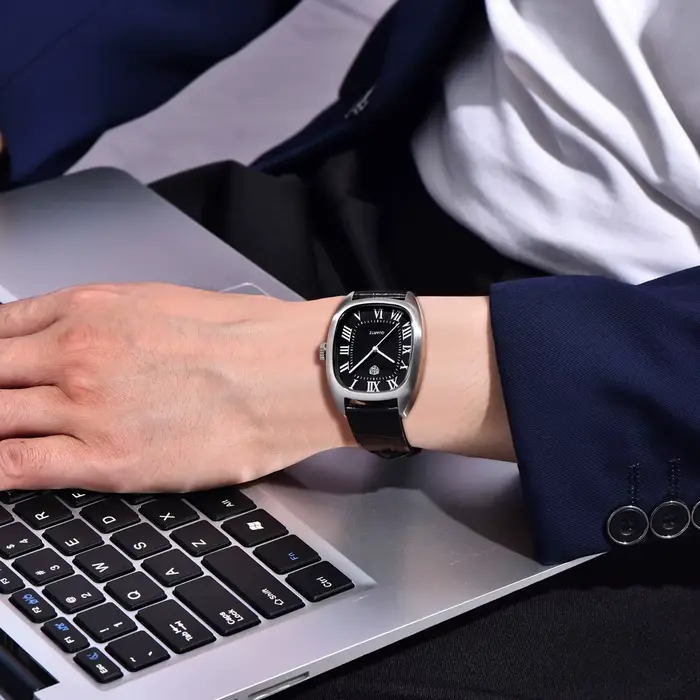Nouvelles montres pour hommes Top marque de luxe montre à Quartz ovale