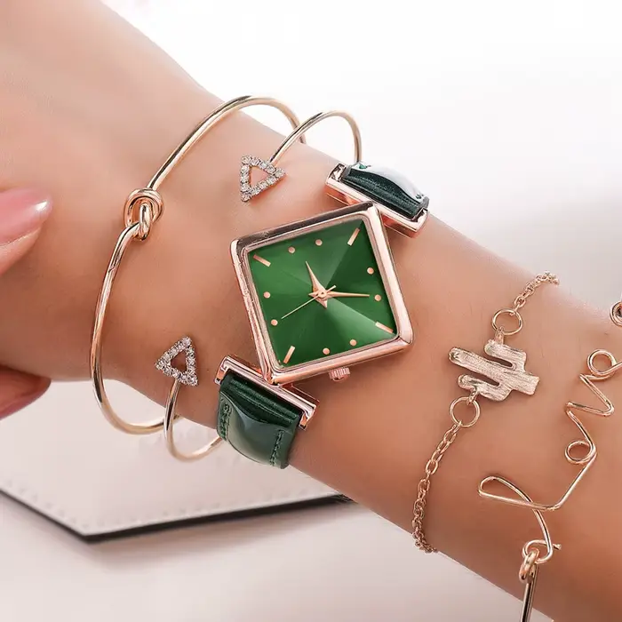 Montres-bracelets à quartz en cuir violet pour femmes