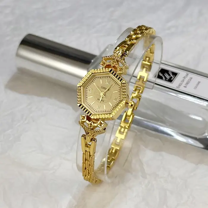 Montre magnétique pour femme