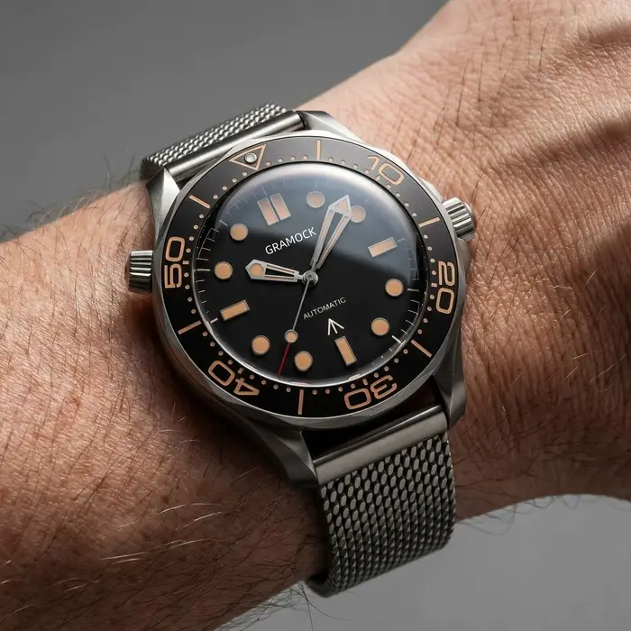Montre mécanique rétro verte personnalisable pour homme