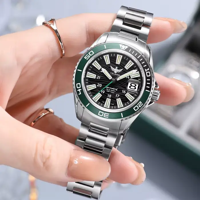 Montre Yelang V1214 Femme Acier Inoxydable Saphir Quartz Élégante Lumineuse Polyvalente Occasions Spéciales
