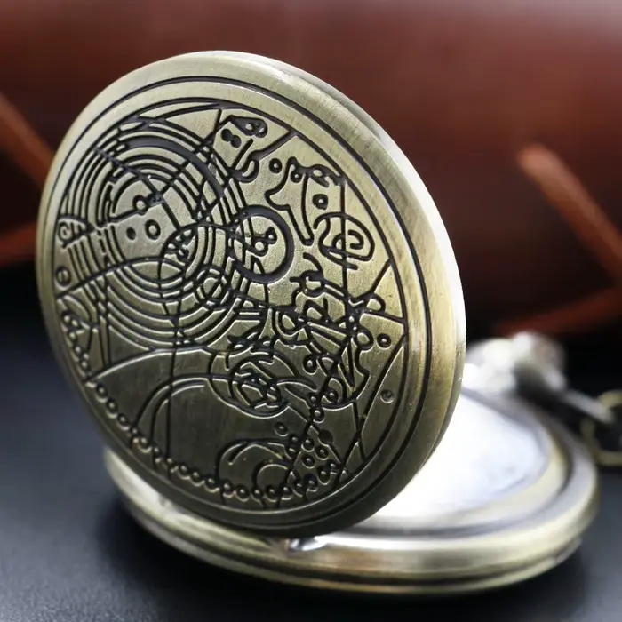 Montre de poche à Quartz en Bronze avec pierres précieuses mystéruses Doctor Strange