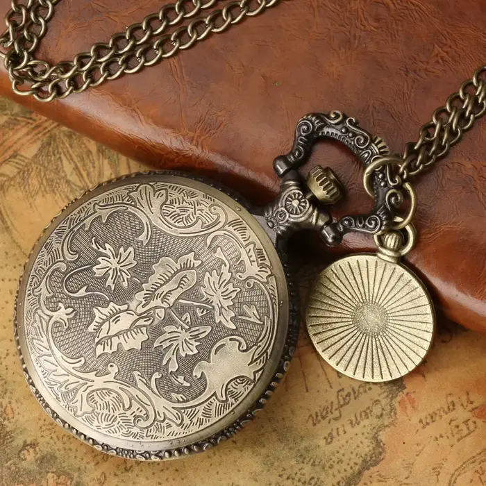 Colorful Pocket Watch Roman Numeral Dial Display Quartz with Necklace Chain Leisure Pendant Gift Luxury Clock Exquisite Relogios