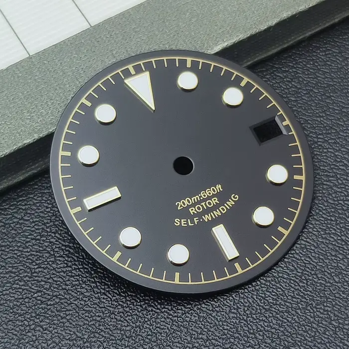 Neiton – cadran de montre noir blanc bleu gris vert