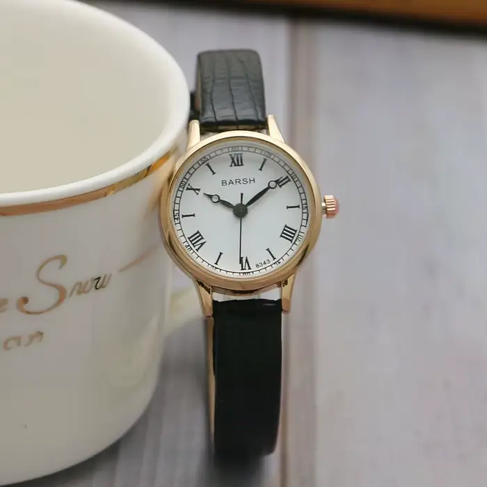Montres simples pour femmes, Design de luxe, en cuir, à Quartz, petit cadran rond, horloge Reloj Muj