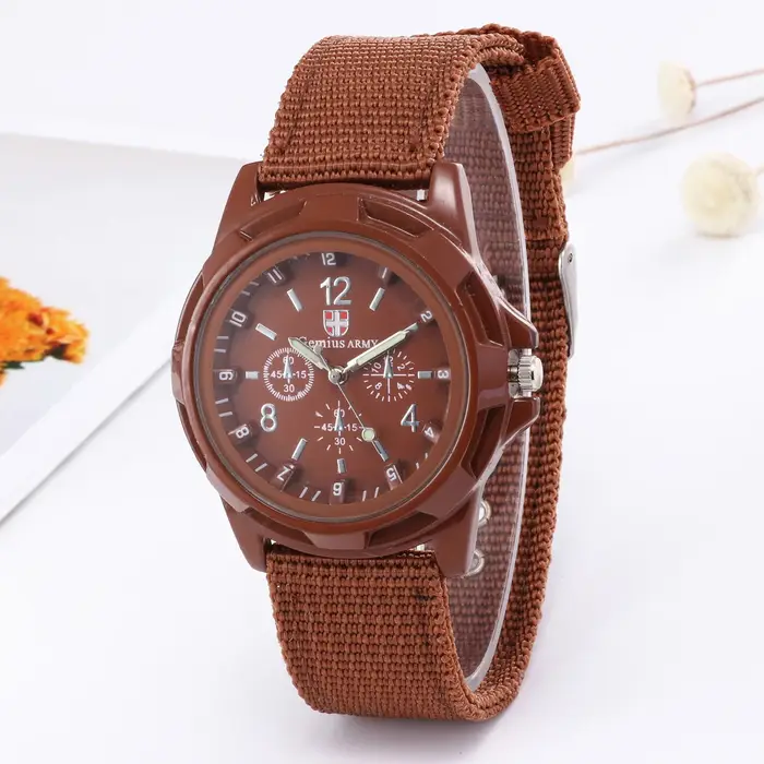 Bracelet en nylon montre à quartz hommes robuste résistant aux chocs pour activités sportives et quotidienne