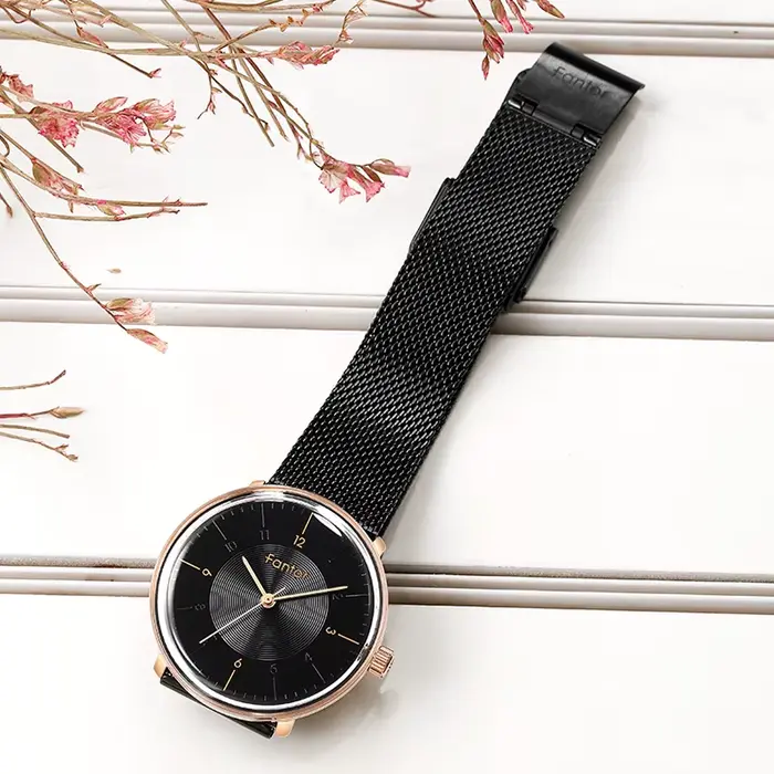 Montre Fantor élégante quartz pour femmes occasion spéciale style mode et décontracté argent blanc or noir