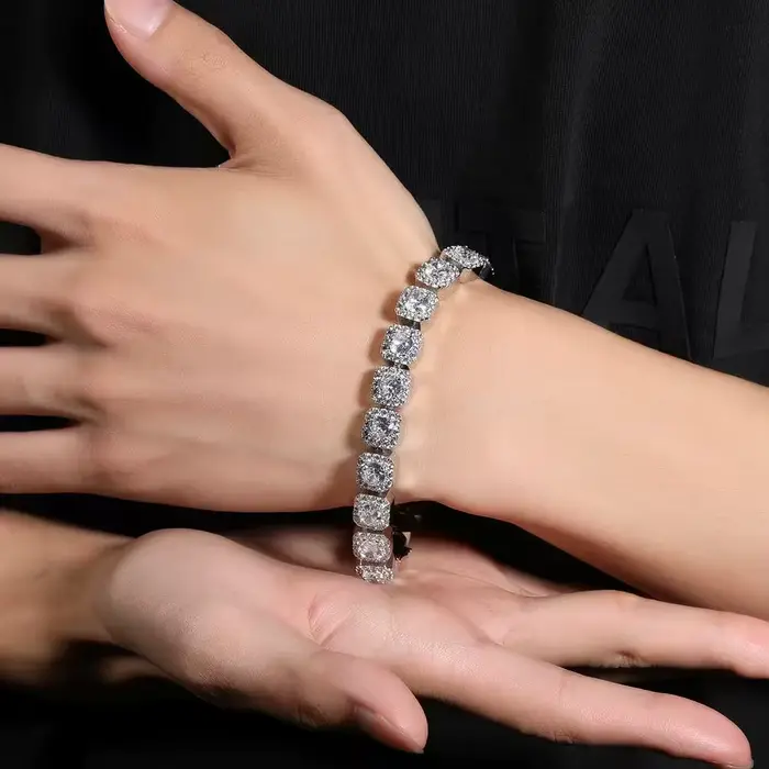 Bracelet hip-hop européen et américain en cuivre incrusté de zircon en forme de fleur chaîne de bonb
