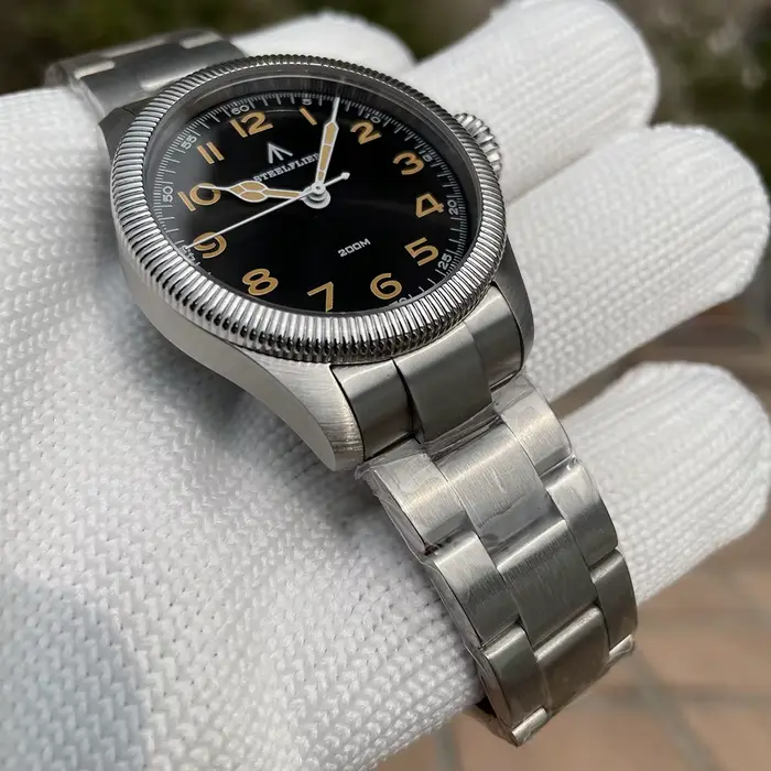 Montre STEELFLIER SF741 à Quartz avec Bracelet en Acier Inoxydable pour Hommes Occasions Sportives et Plongées