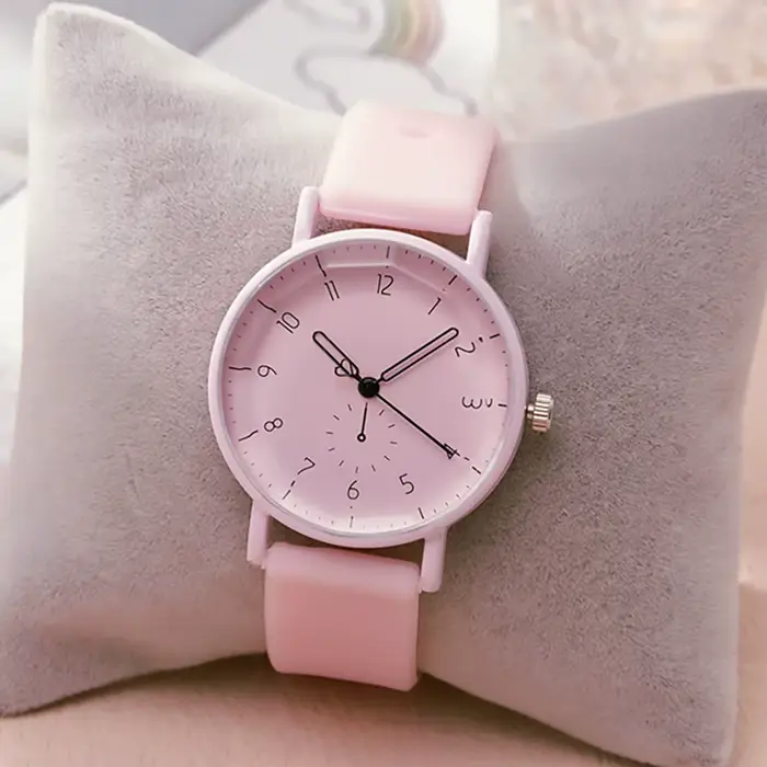 Montre Rose Numérique en Silicone Femme Élégante pour Occasions Spéciales Minimaliste Chic Sportive