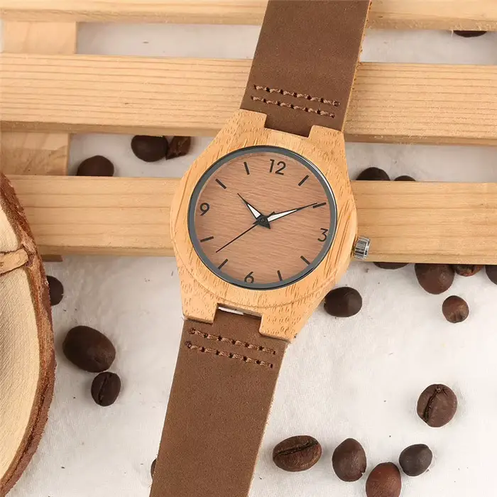 Montre Vintage en bois de bambou pour femmes