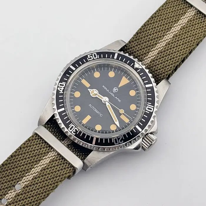 Montre de plongée rétro pour hommes