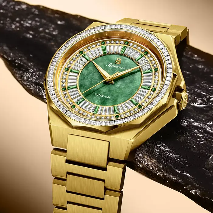 Montre mécanique automatique en acier inoxydable pour homme résistante à l'eau et dotée d'un altimètre élégante pour occasions spéciales et activités outdoor