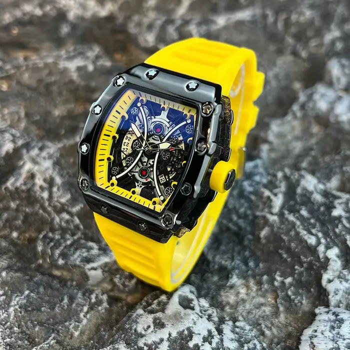 Montre pour hommes lumière marque de luxe cadran baril de vin à la mode nuit lueur