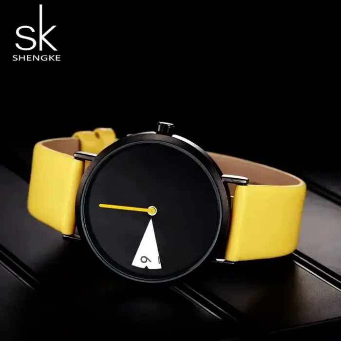 Montre Quartz Femme Shengke Stylish Mode et Casuelle Occasion Spéciale