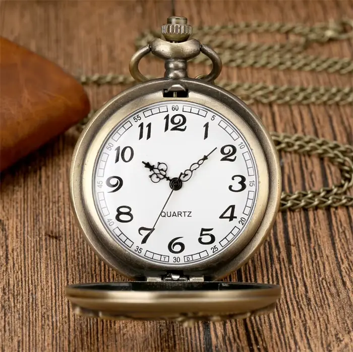 Montre de poche vintage en acier inoxydable signes du zodiaque pour hommes mode et occasions spéciales