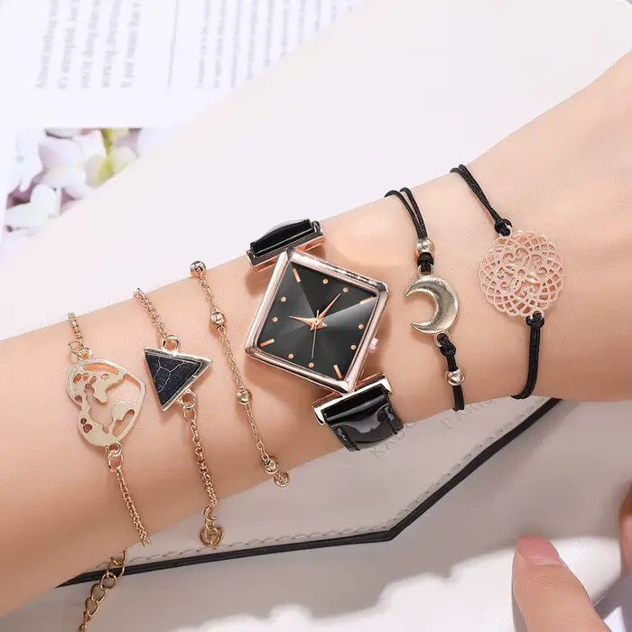 Montres-bracelets à quartz en cuir violet pour femmes