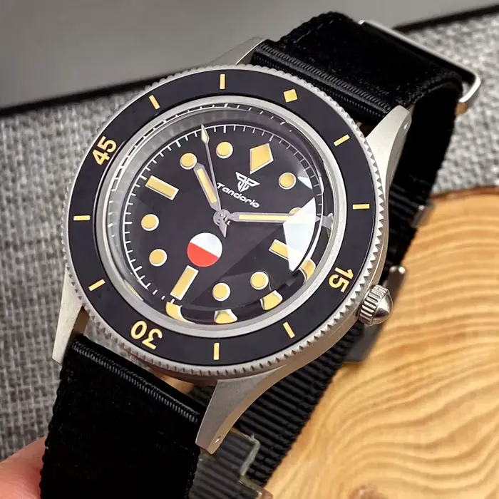 Tandorio – montre rétro noire pour hommes