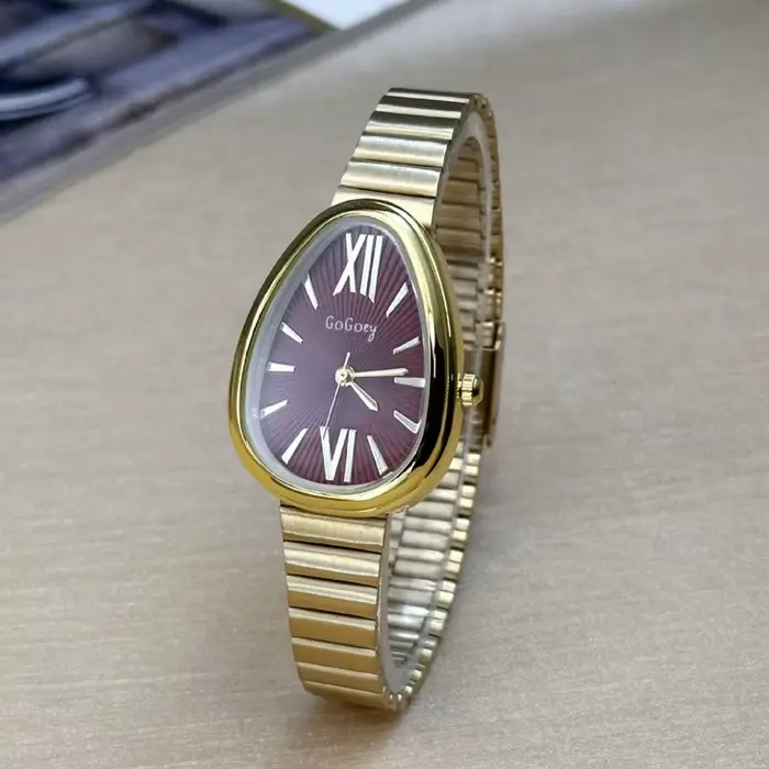 Célèbre marque dames montres serpent tête montre femmes de luxe cadeau Quartz